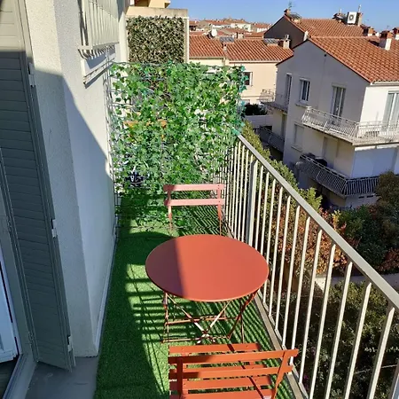 Lejlighed Entierement Equipe Avec Balcon Et Acces Jardin Perpignan