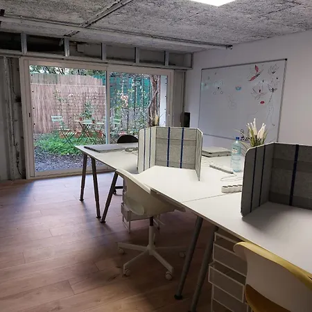 Entierement Equipe Avec Balcon Et Acces Jardin Perpignan